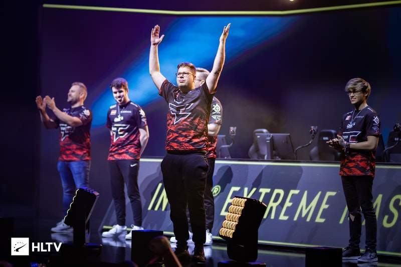 DOTA2：V社用红色钥匙扣定位，Aster跟IG有望参赛TI10