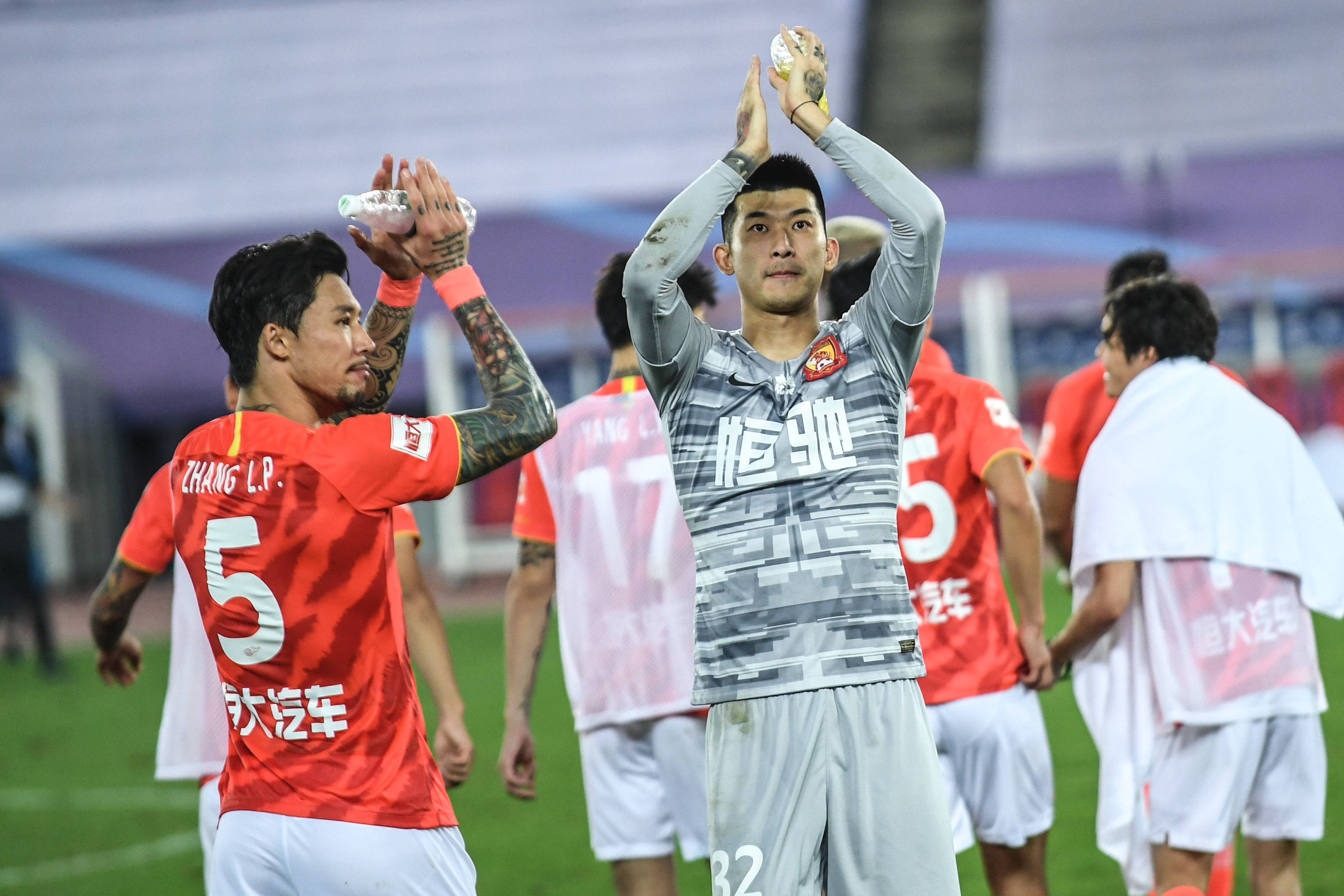 打出中单差距！Care决胜局小炮收割5-1-5，拿下对阵TT决胜局MVP